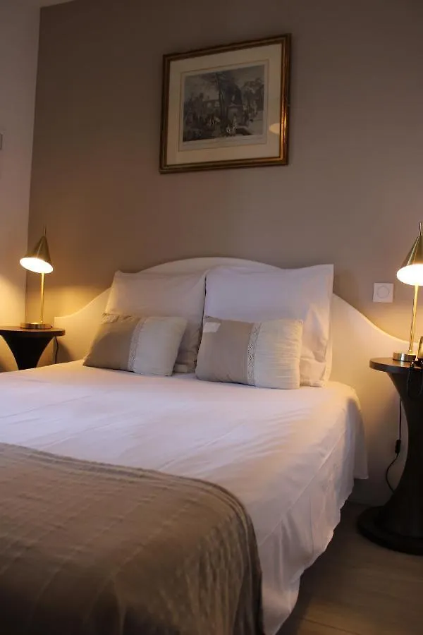 Hotel La Villa Des Oliviers Cagnes-sur-Mer 3*,