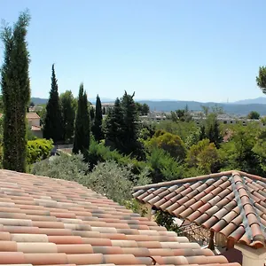 Bed & Breakfast Lousoan **